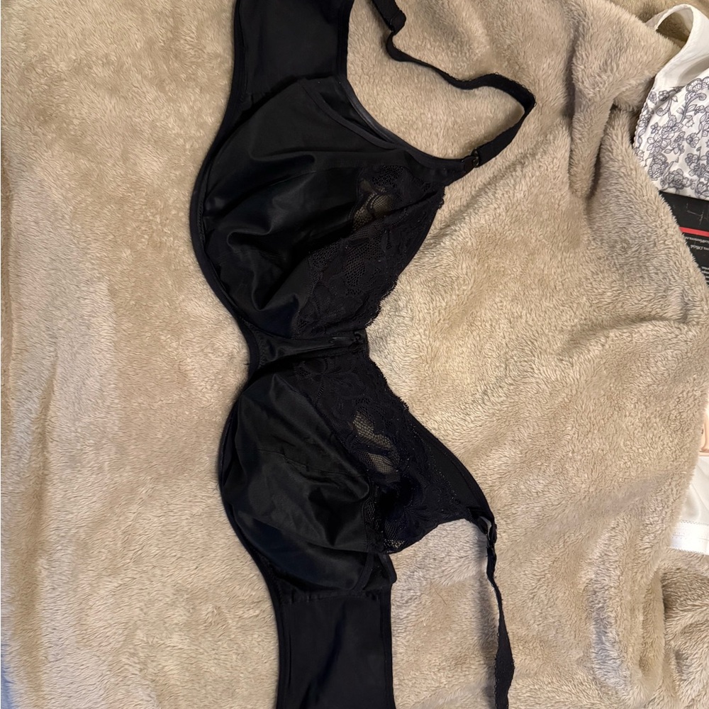 Black Elomi Molly nursing bra with gentle wear, a size 36J UK (36M US).